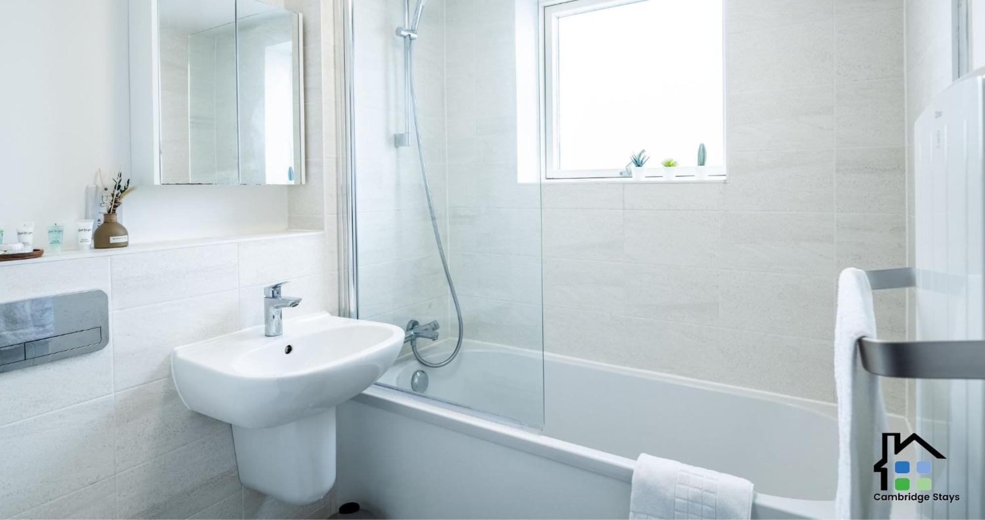 Cambridge Stays Riverside Apart Hotel With 2Br Flats At The City Centre-Parking-Balcony חדר תמונה